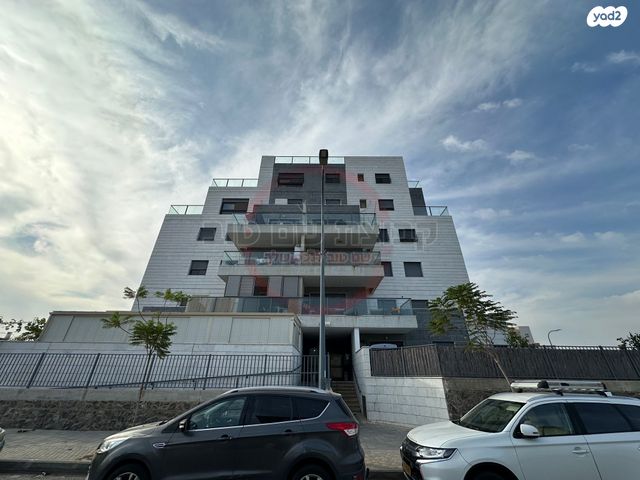 גג/ פנטהאוז, הרב דב הכהן קוק, עפולה הצעירה, עפולה