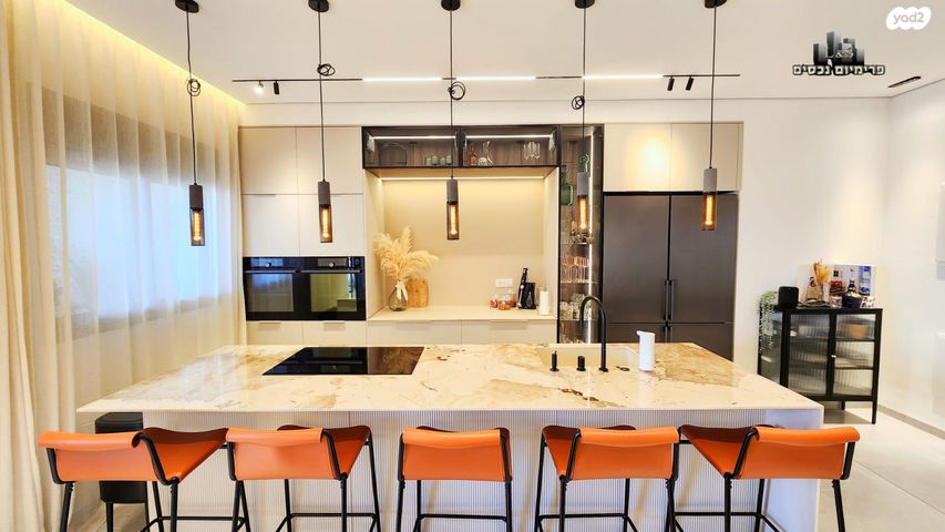 גג/ פנטהאוז, הנשיא, שמעון פרס/ האצטדיון, נהריה