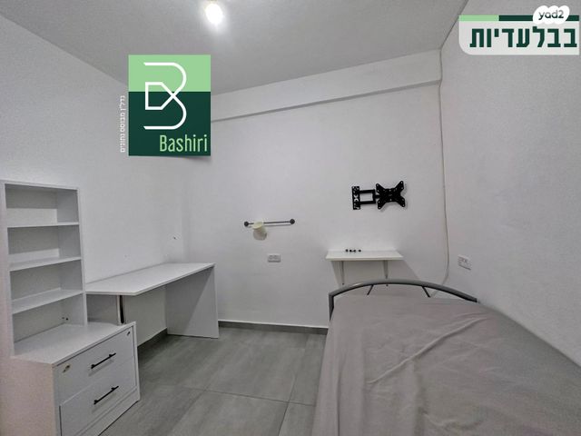 דירה, שלמה בן יוסף, חצור הגלילית