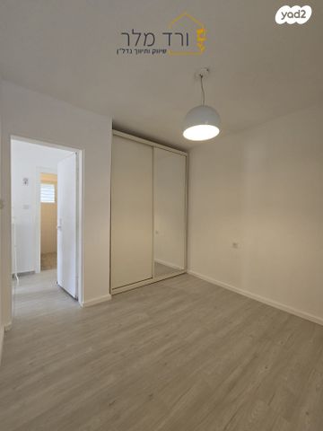 דירה, תפוז, נווה פרדסים, פרדס חנה כרכור