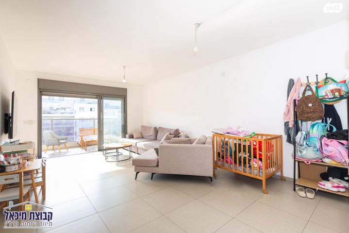 דירה, אלברט איינשטיין 11, פסגות אפק, ראש העין