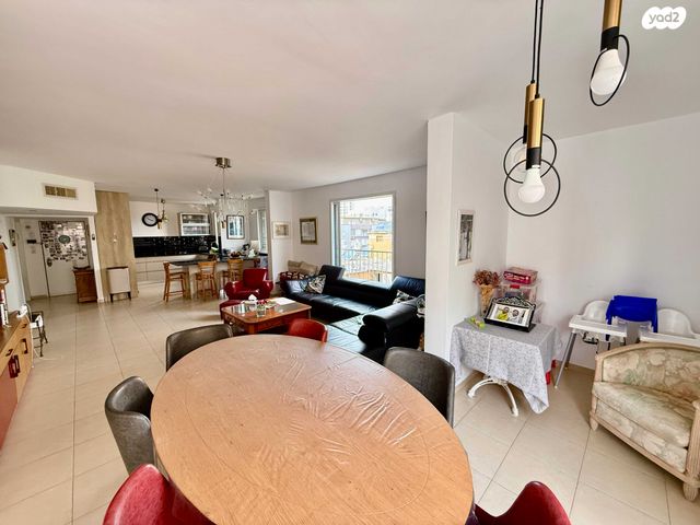 דירה, אוסישקין, מרכז העיר דרום, נתניה