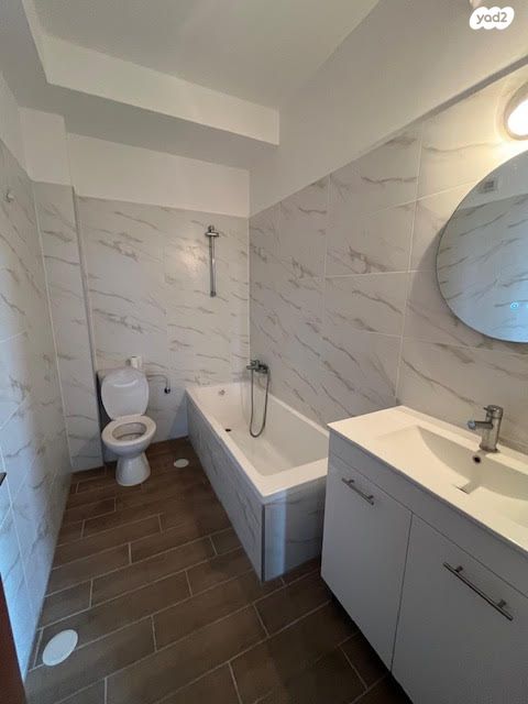 דירה, רועי קליין, קרית קריניצי, רמת גן