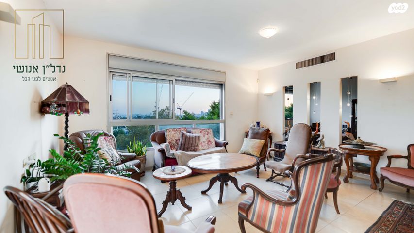 גג/ פנטהאוז, שמעון בן צבי, שטח 9, גבעתיים