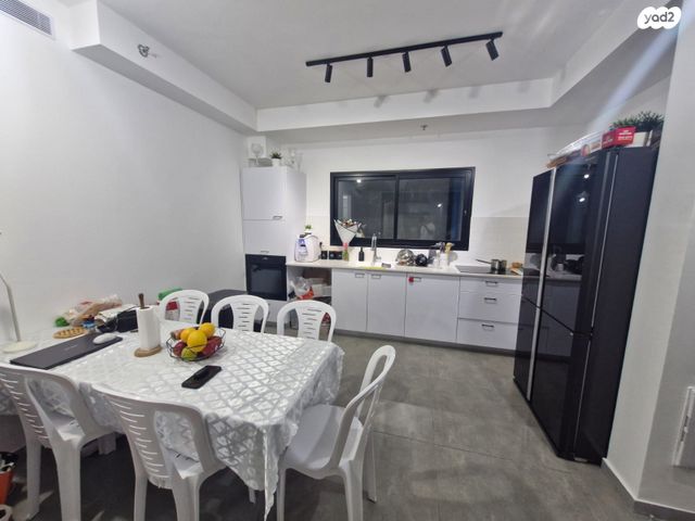 דירה, דרך ששת הימים 100, סלע, רחובות