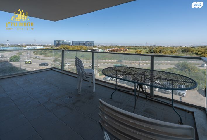 דירה, נחשול, נופרים, ראש העין