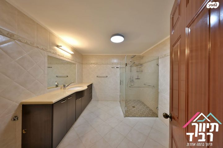 בית פרטי/ קוטג', פייר אוגוסט רנואר, גבעת טל, קרית אתא