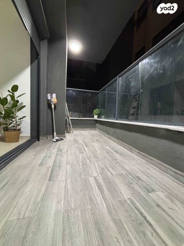 דירה, רמז, מערב ותיק, ראשון לציון