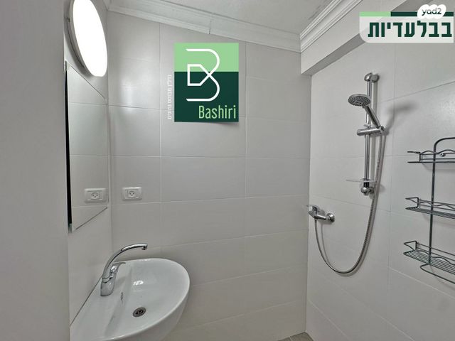 דירה, שלמה בן יוסף, חצור הגלילית