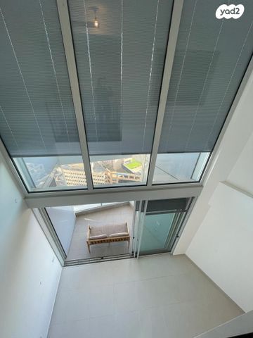 דופלקס, גרציאני יצחק, גני שרונה, קרית הממשלה, תל אביב יפו