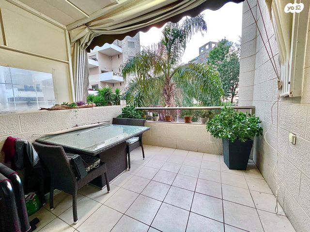 דירה, ד"ר יהודה פרח 8, קרית השרון, נתניה