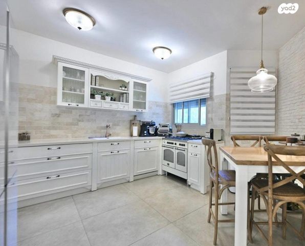 דירת גן, הרעות 1, כפר סבא