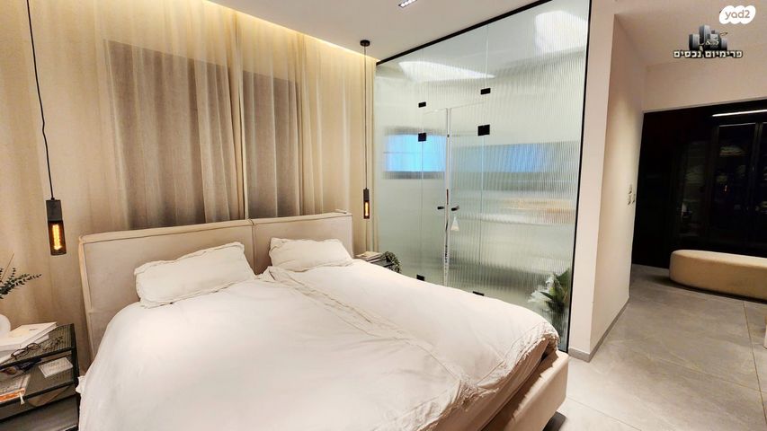 גג/ פנטהאוז, הנשיא, שמעון פרס/ האצטדיון, נהריה