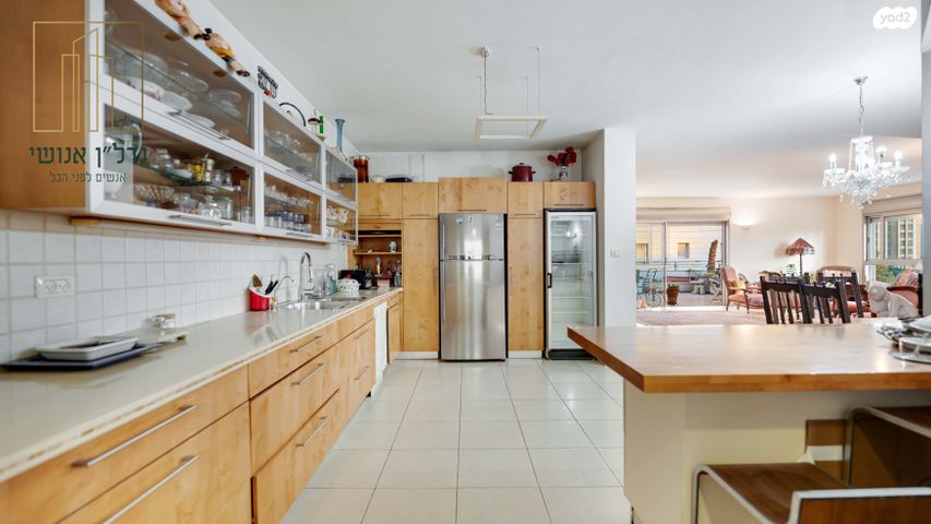 גג/ פנטהאוז, שמעון בן צבי, שטח 9, גבעתיים