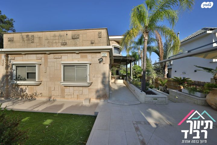 בית פרטי/ קוטג', פייר אוגוסט רנואר, גבעת טל, קרית אתא