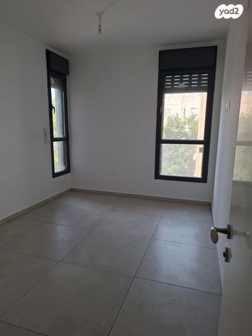 דירה, הר מירון, נווה ישראל, הרצליה