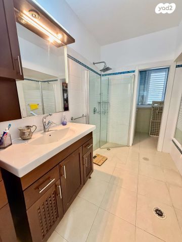 דירה, אוסישקין, מרכז העיר דרום, נתניה