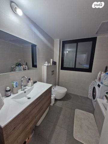 דירה, דרך ששת הימים 100, סלע, רחובות