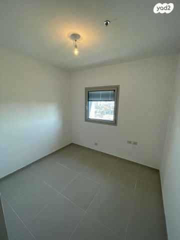 דופלקס, גרציאני יצחק, גני שרונה, קרית הממשלה, תל אביב יפו