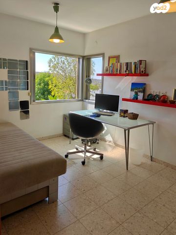 בית פרטי/ קוטג', אלקנה