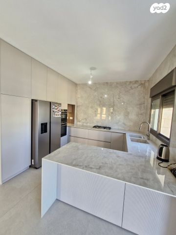 דירה, וייצמן, עיר, מרכז העיר, נהריה