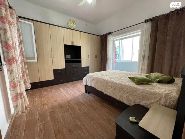 דרך יד לבנים 33