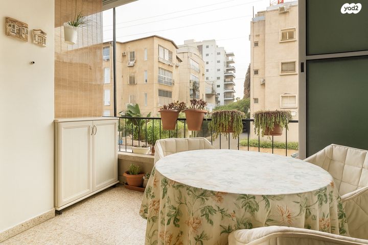 דירה, יהודה גור 12, א' / צפון מזרח העיר, רחובות