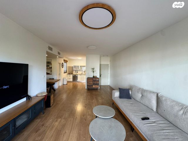 דירה, כפר סבא הצעירה, כפר סבא