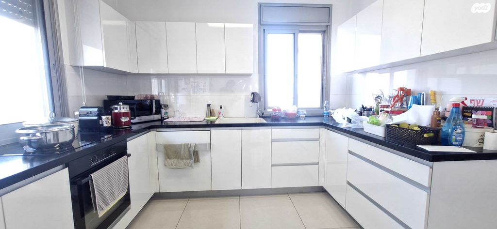 בית פרטי/ קוטג', אורי בן ארי, פסגת זאב, ירושלים