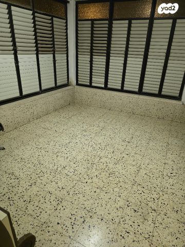 דירה, קיבוץ גלויות 37, עמידר, בת ים