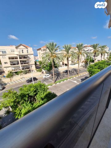 דירה, וייצמן, עיר, מרכז העיר, נהריה