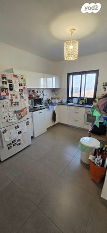 דירה, יוסי בנאי 75, פסגות אפק, ראש העין