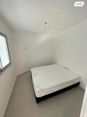 דופלקס, גרציאני יצחק, גני שרונה, קרית הממשלה, תל אביב יפו