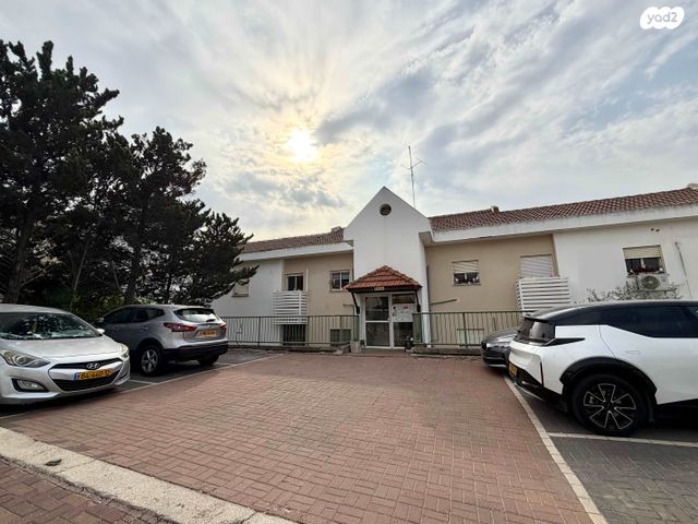 דירה, צבי הרר, גבעת רם, קרית אתא