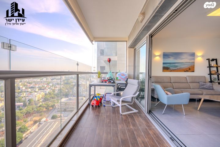 דירה, שדרות ההשכלה 17, ביצרון ורמת ישראל, תל אביב יפו