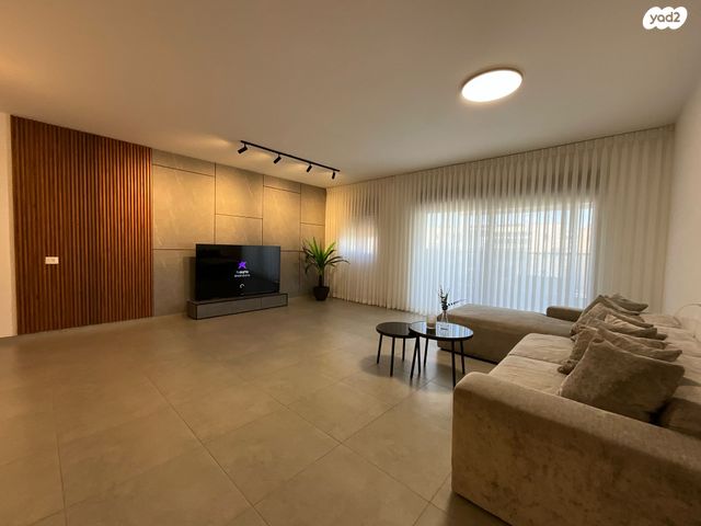 דירה, עפרה חזה 15, משכנות האומנים, קרית מוצקין