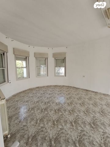 בית פרטי/ קוטג', הרצי"ה קוק 65, קרית ארבע, קרית ארבע