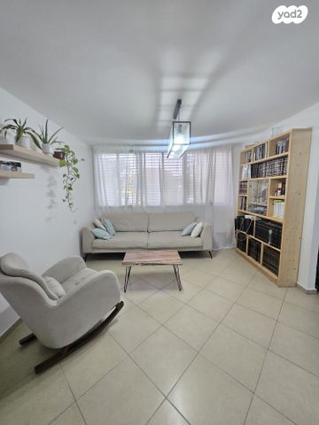 דירה, הנרייטה סולד 115, גבעת הזיתים, פסגת לוד, לוד