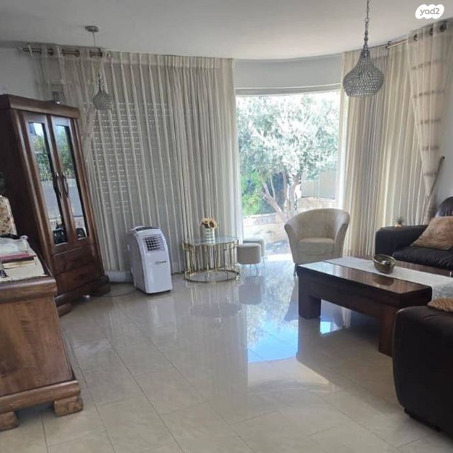 בית פרטי/ קוטג', אברהם רפול הררי, פסגת זאב, ירושלים