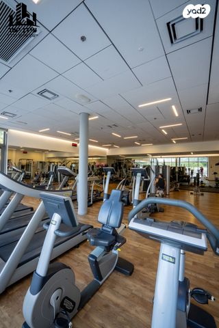 דירה, שדרות ההשכלה 17, ביצרון ורמת ישראל, תל אביב יפו