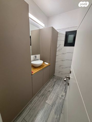 דירה, רמז, מערב ותיק, ראשון לציון