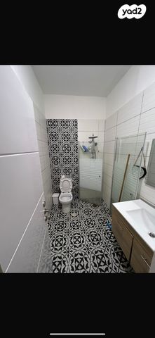 דירה, נסים בכר 1, מחנה יהודה - לב העיר, ירושלים