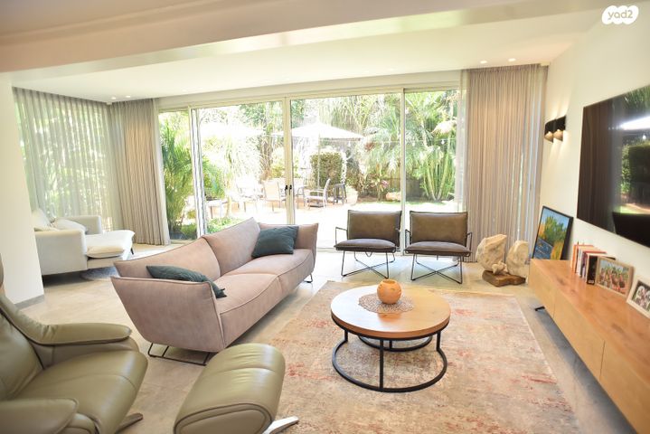 בית פרטי/ קוטג', עשרת