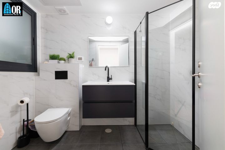 דירה, יעקב דורי, נאות שמיר, רמלה