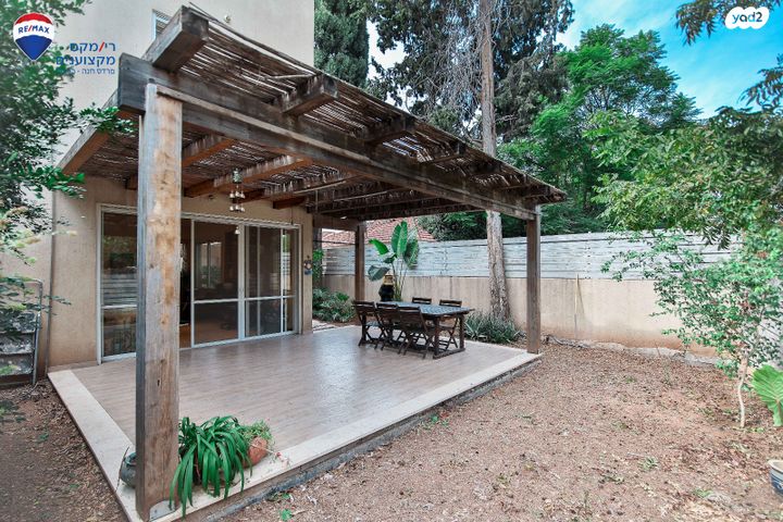 מרכז פרדס חנה