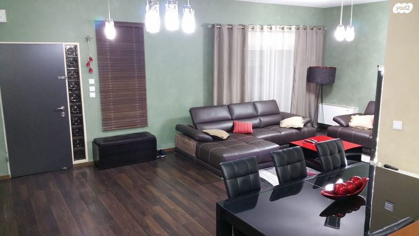 דו משפחתי, כרכום 20, יצחק רבין, מעלות תרשיחא