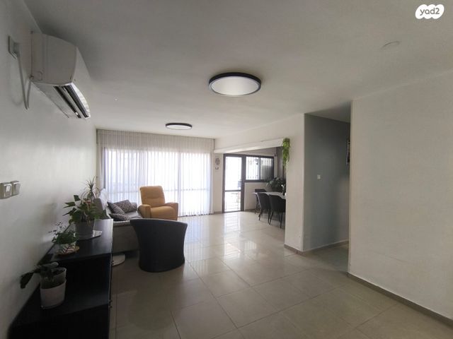 דירה, שבתאי הנגבי, גילה, ירושלים