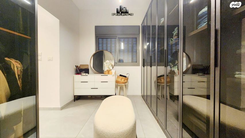 גג/ פנטהאוז, הנשיא, שמעון פרס/ האצטדיון, נהריה