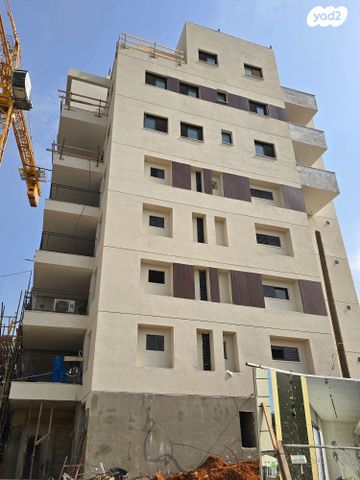 דירה, צה"ל, קרית אונו