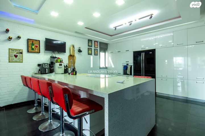 גג/ פנטהאוז, הדוגית, נאות רבין, יבנה